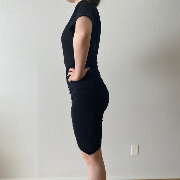 Dress - Picture 4 of 8